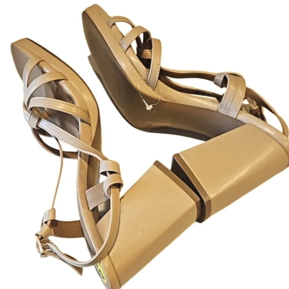 NEW! KENSIE Leilany Strappy Vegan Leather Platform Sandals 9.